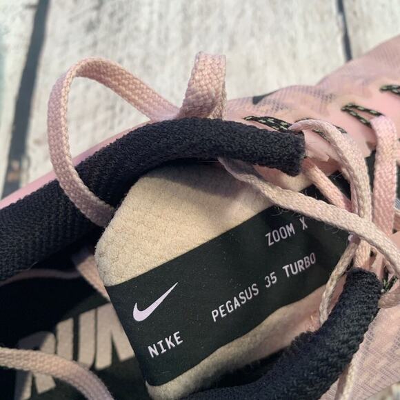 NIKE Women’s Zoom Pegasus 35 Turbo Running Shoe / Size: 8.5 - Picture 11 of 11